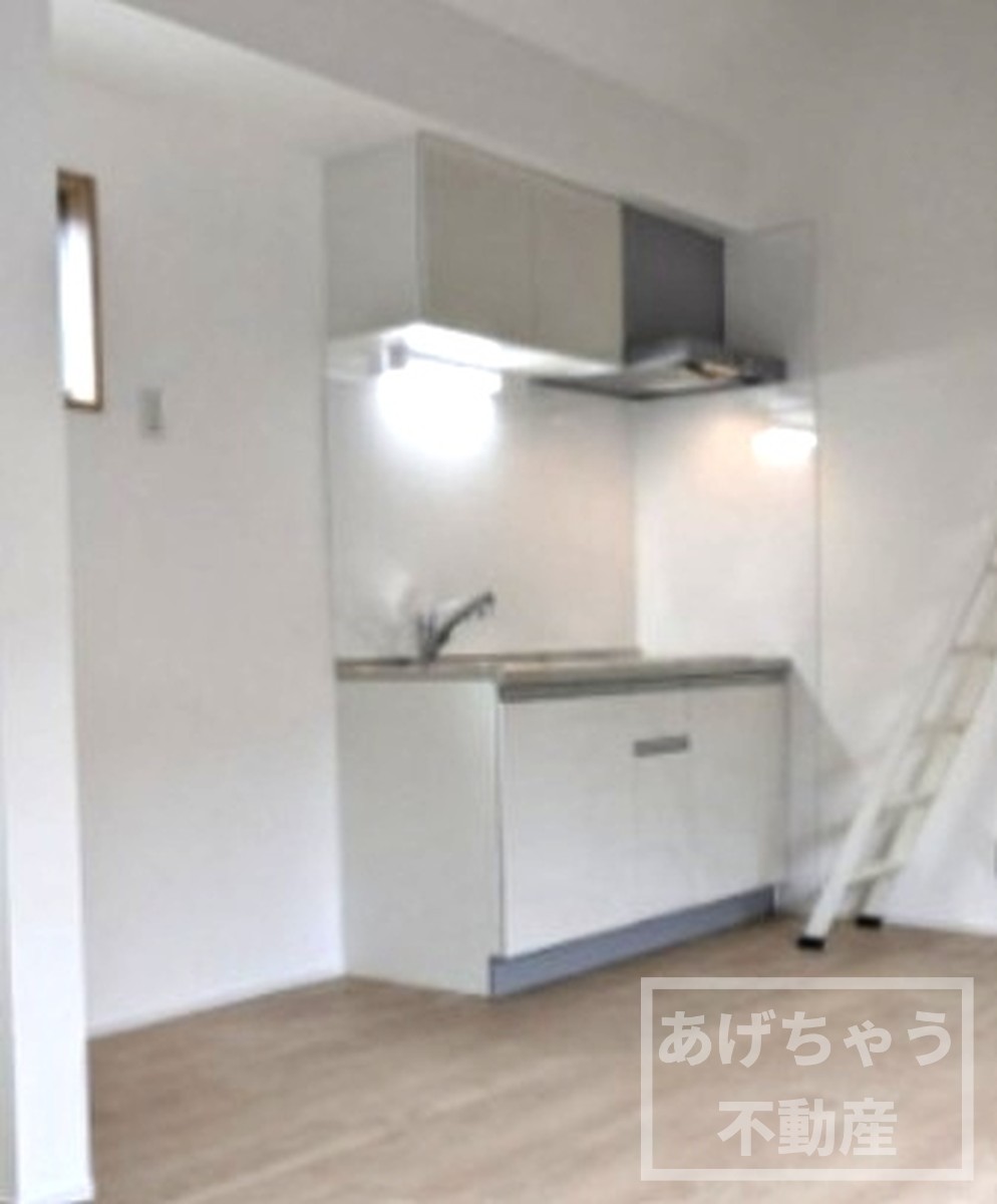 ＪＲ中央線 大久保駅 徒歩8分 2階建 築3年のキッチン写真