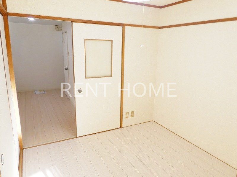 プレミアム新深江の居間写真