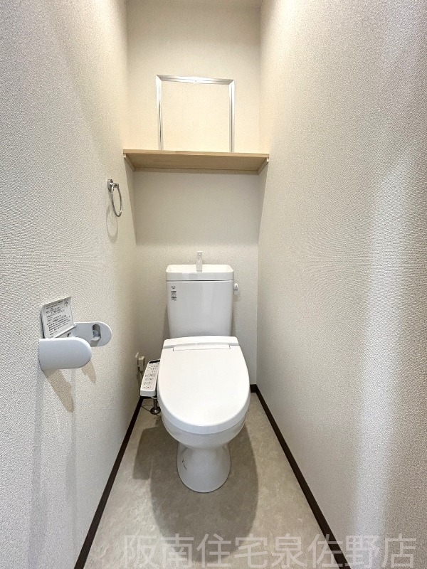 ＪＲ阪和線 日根野駅 徒歩5分 2階建 築7年のトイレ写真