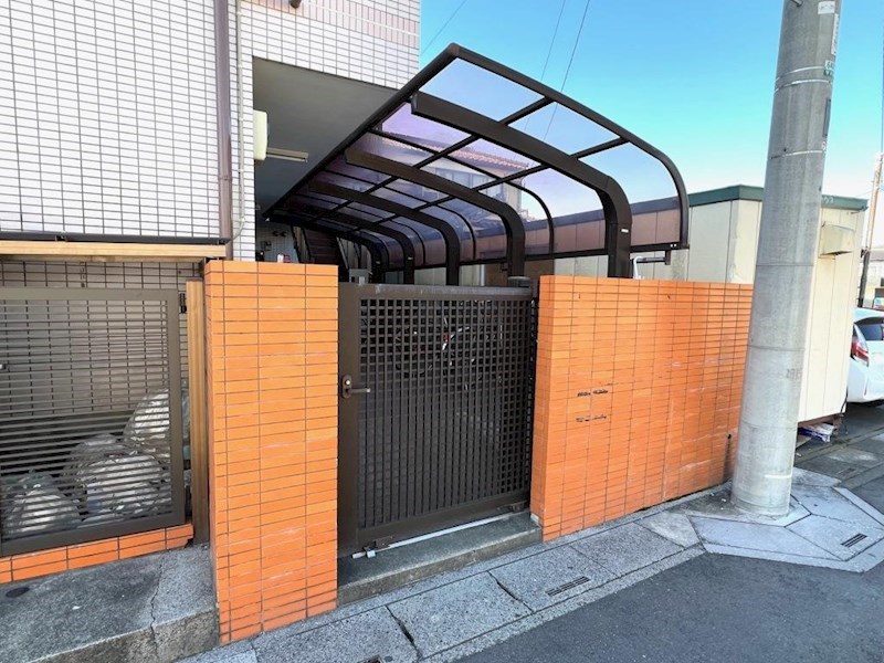 エントランス　建物入口