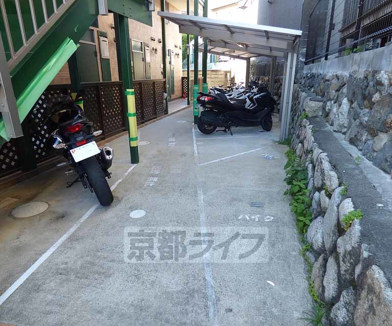 その他共有部分　建物入り口です。