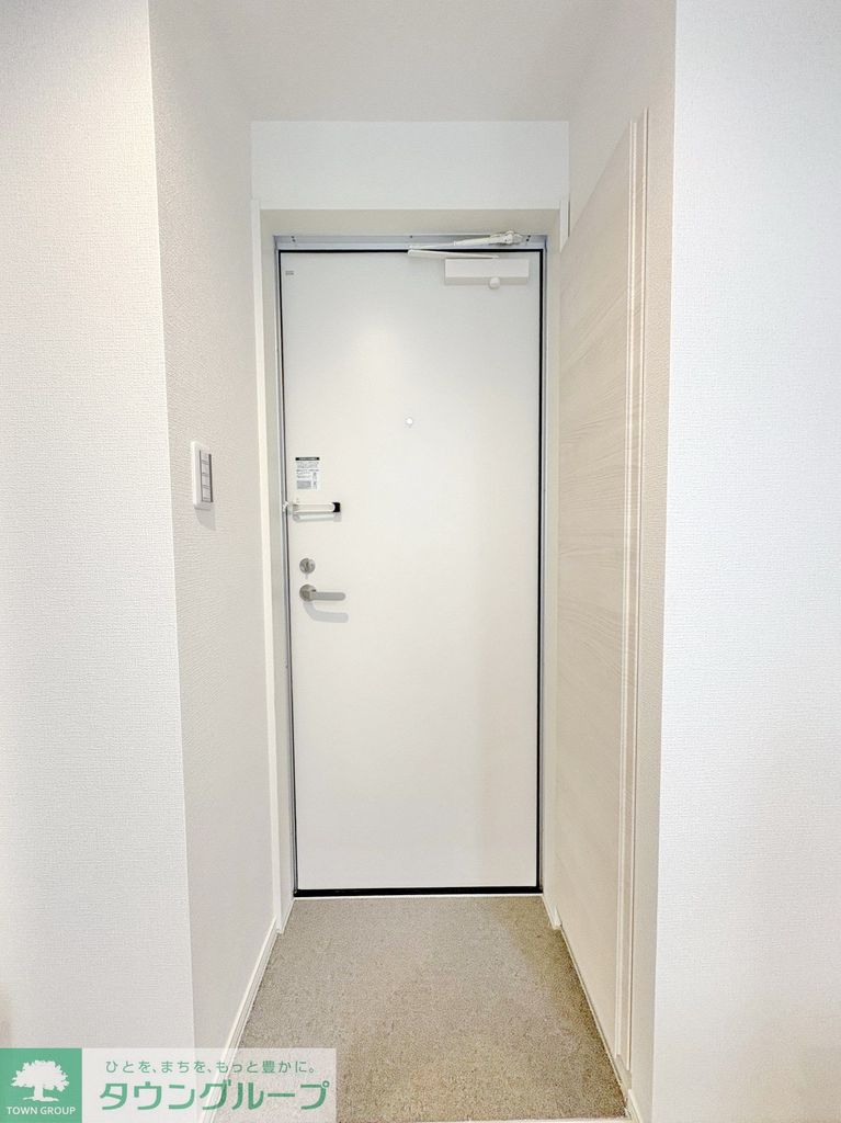 カインドネス厚木旭町Southの玄関写真