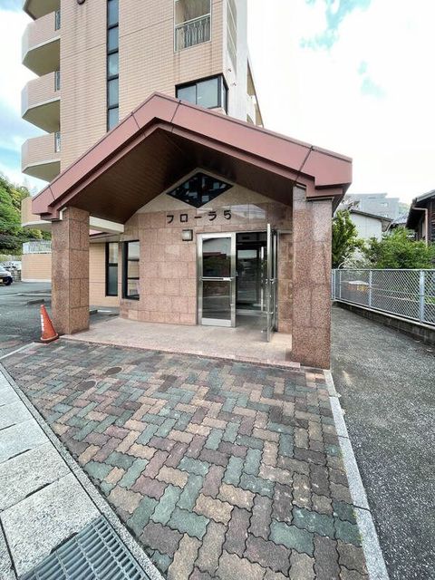 エントランス　現況優先
