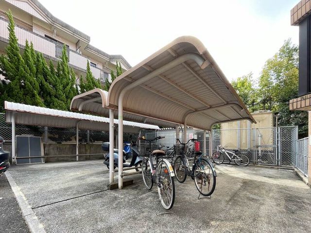 駐車場　現況優先