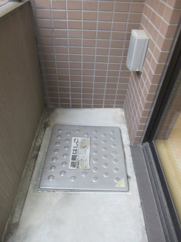 バルコニー　バルコニー