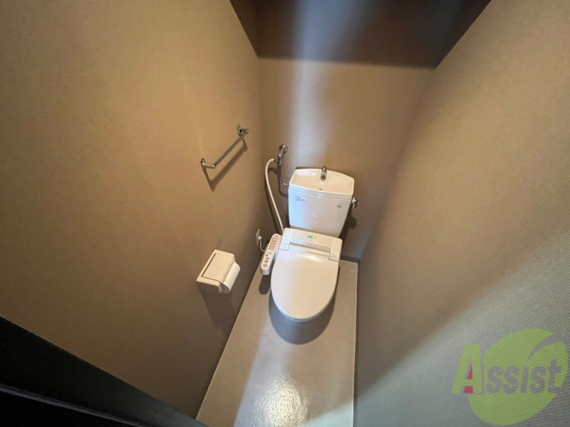 トイレ　こちらはトイレです。清潔感があり、安心して使用できます。