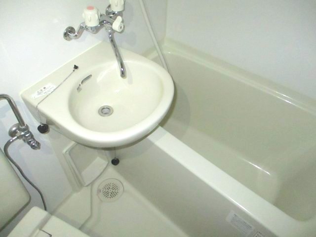 洗面設備　使いやすい洗面所です