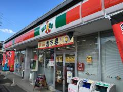 コンビニ　サンクス 越谷駅東口店（コンビニ）まで493m