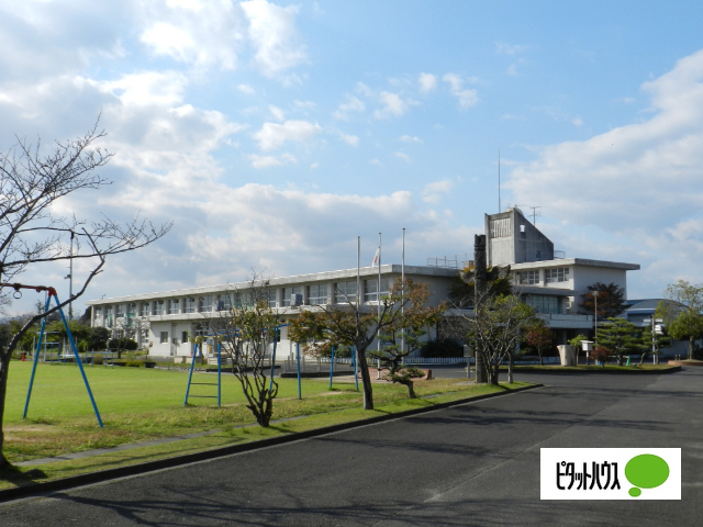 小学校　近江八幡市立北里小学校（小学校）まで1468m