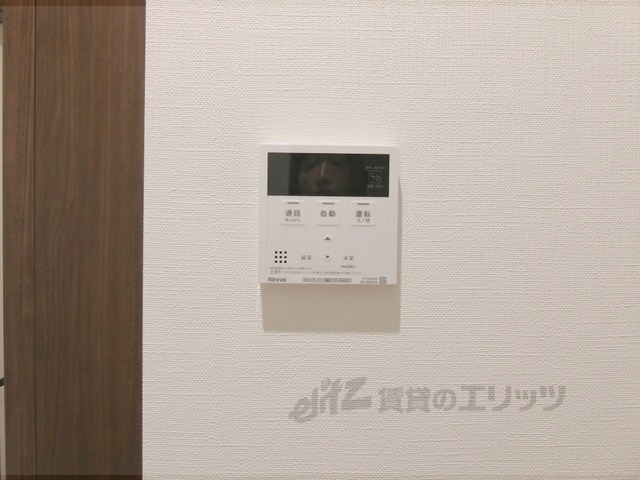 その他設備　給湯器リモコン