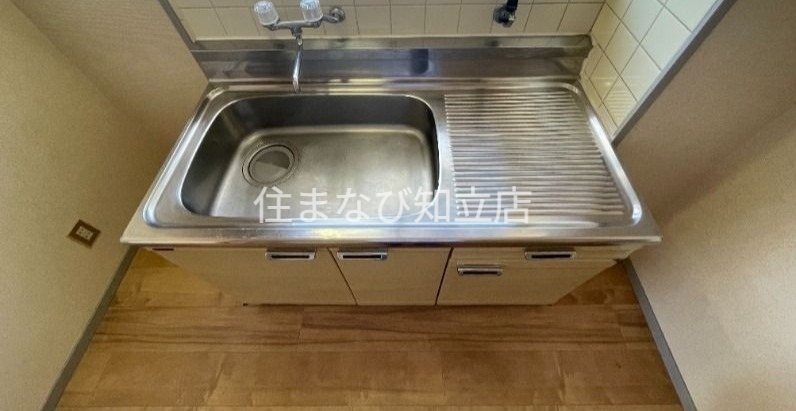 キッチン　別室同型写真／清掃前