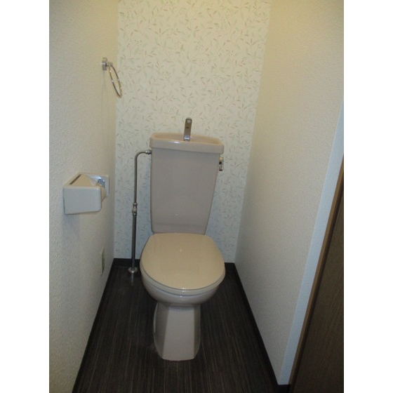 トイレ　トイレもきれいです