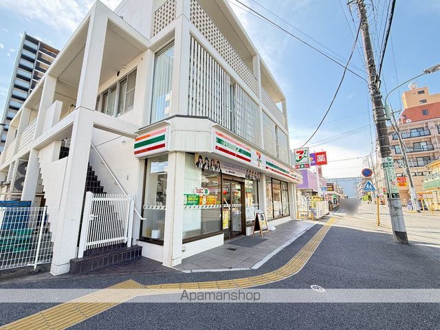 コンビニ　セブンイレブン（コンビニ）まで400m