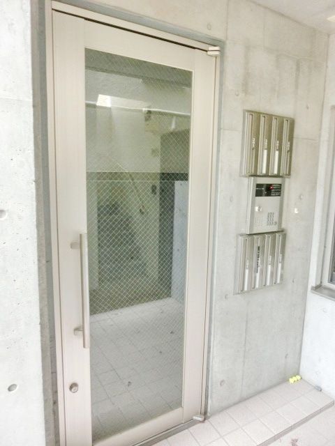 エントランス　部屋探しは株式会社　タウンハウジング　までお気軽にお問合せ…