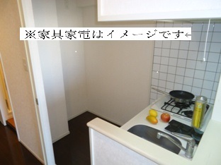 キッチン　写真は別号室です。現況優先になります。