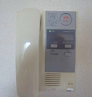 セキュリティ　写真は別号室です。現況優先になります。