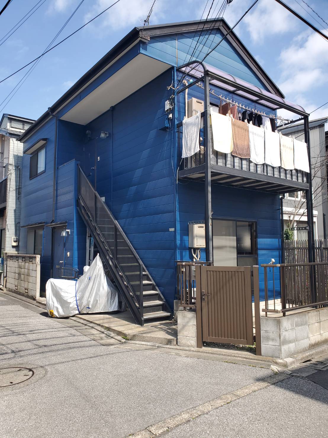 建物外観　テラスが南向きで日当たり良好