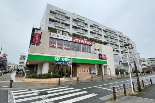スーパー　サミットストア芦花公園駅前店（スーパー）まで380m