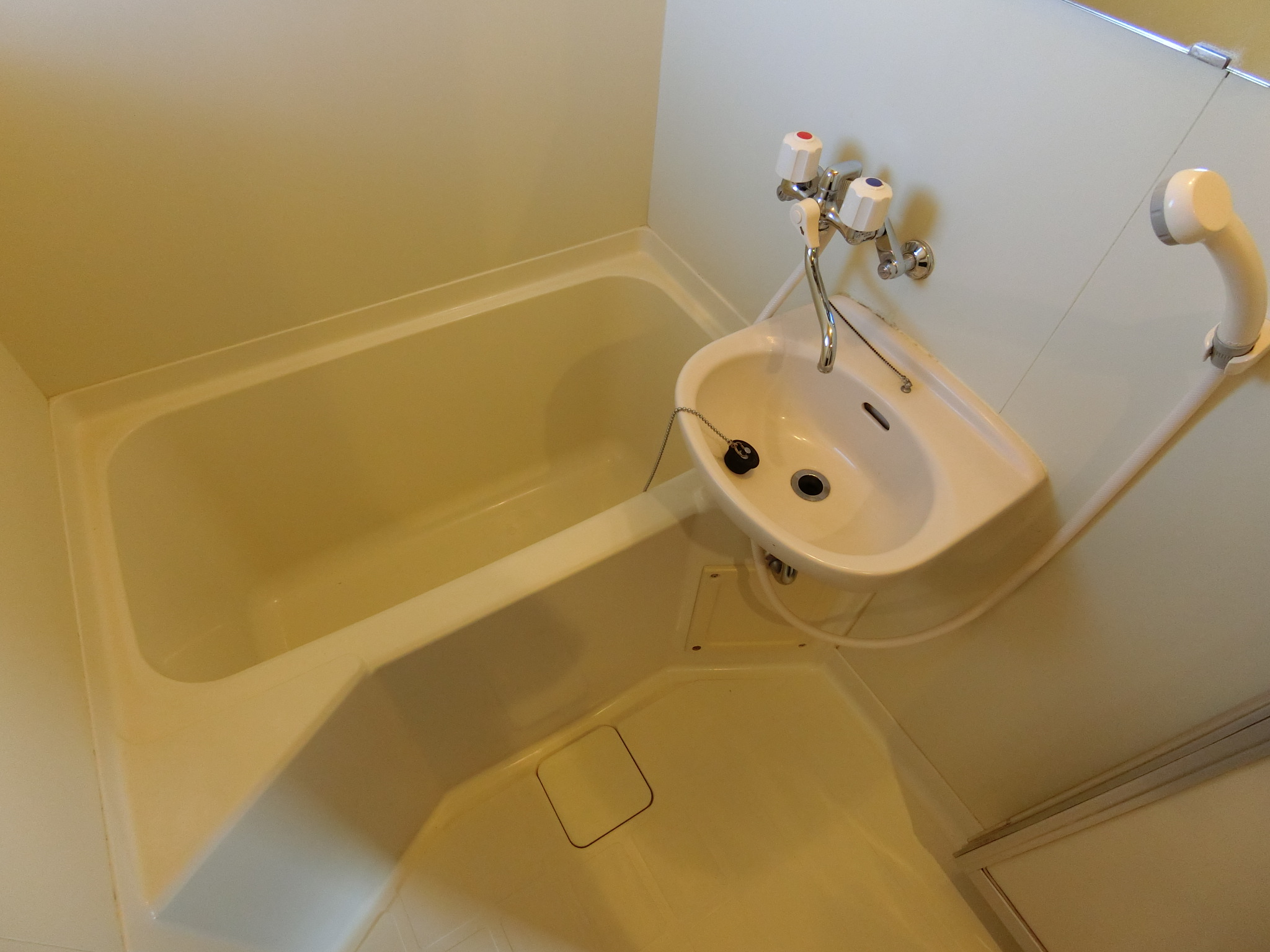 バス・シャワールーム　広々とした癒しの空間☆