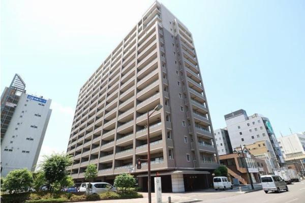 土浦市川口のマンションの建物外観