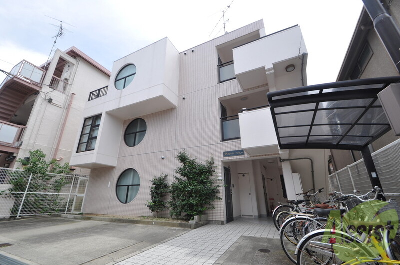 神戸市須磨区天神町のマンションの建物外観