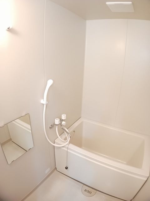 【浅口市金光町大谷のアパートのバス・シャワールーム】