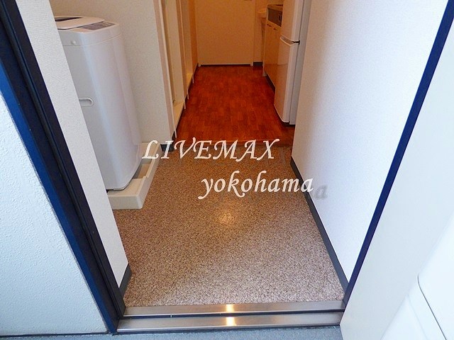 【N-flats町田の玄関】