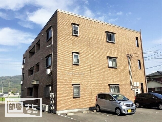 フォブール荒井の建物外観