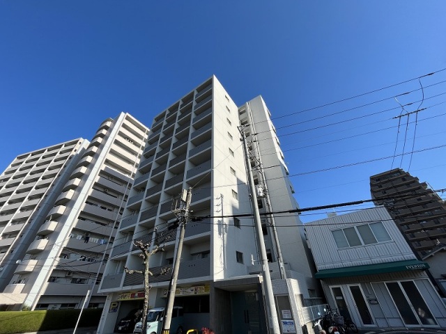 【グラビスコート舟入中町の建物外観】