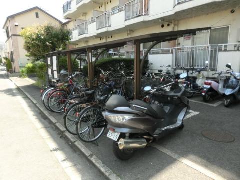 アンフィニィ庄Ⅰ　その他共有部分　駐輪場