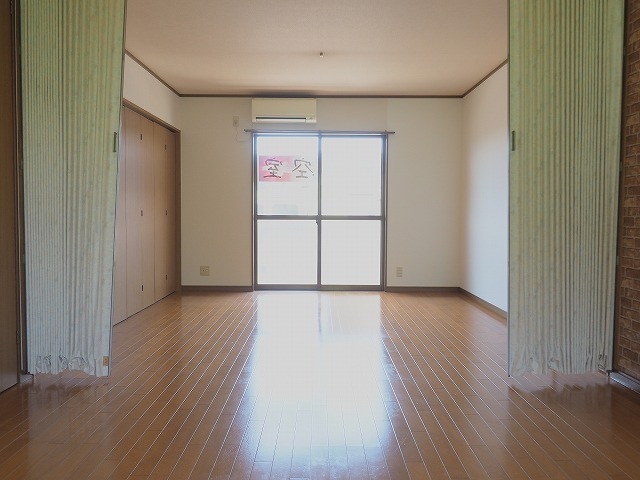 居室・リビング　※反転タイプのお部屋