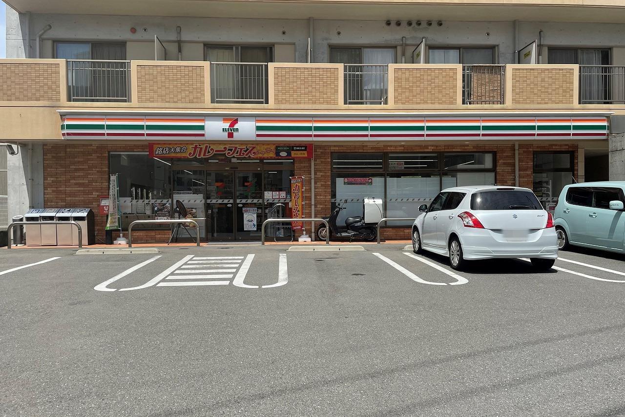 コンビニ　セブンイレブン長崎清水町店（コンビニ）まで534m