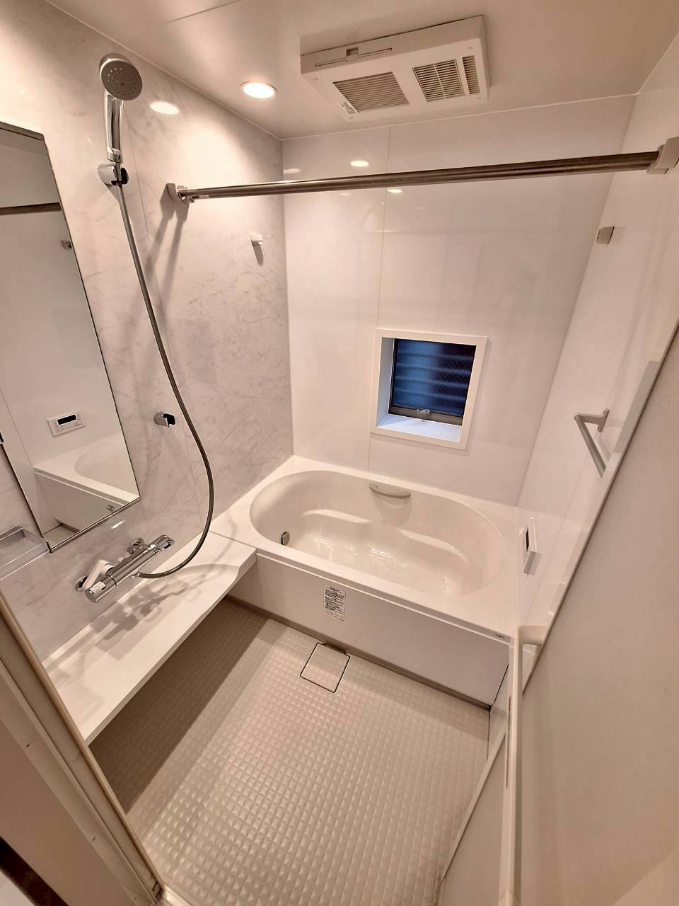 バス・シャワールーム　追い炊き付