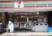 コンビニ　セブンイレブン代々木千駄ヶ谷4丁目店（コンビニ）まで422m