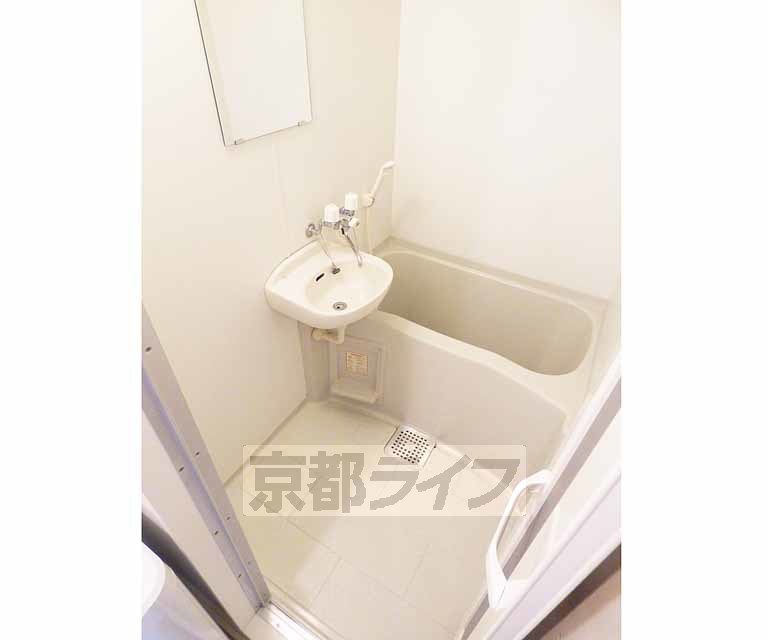 バス・シャワールーム　セパレートです。