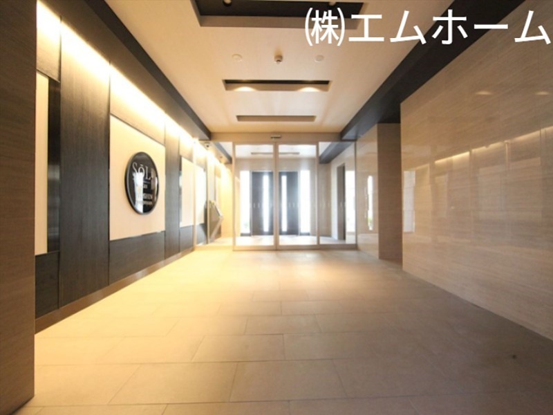 エントランス　エントランス