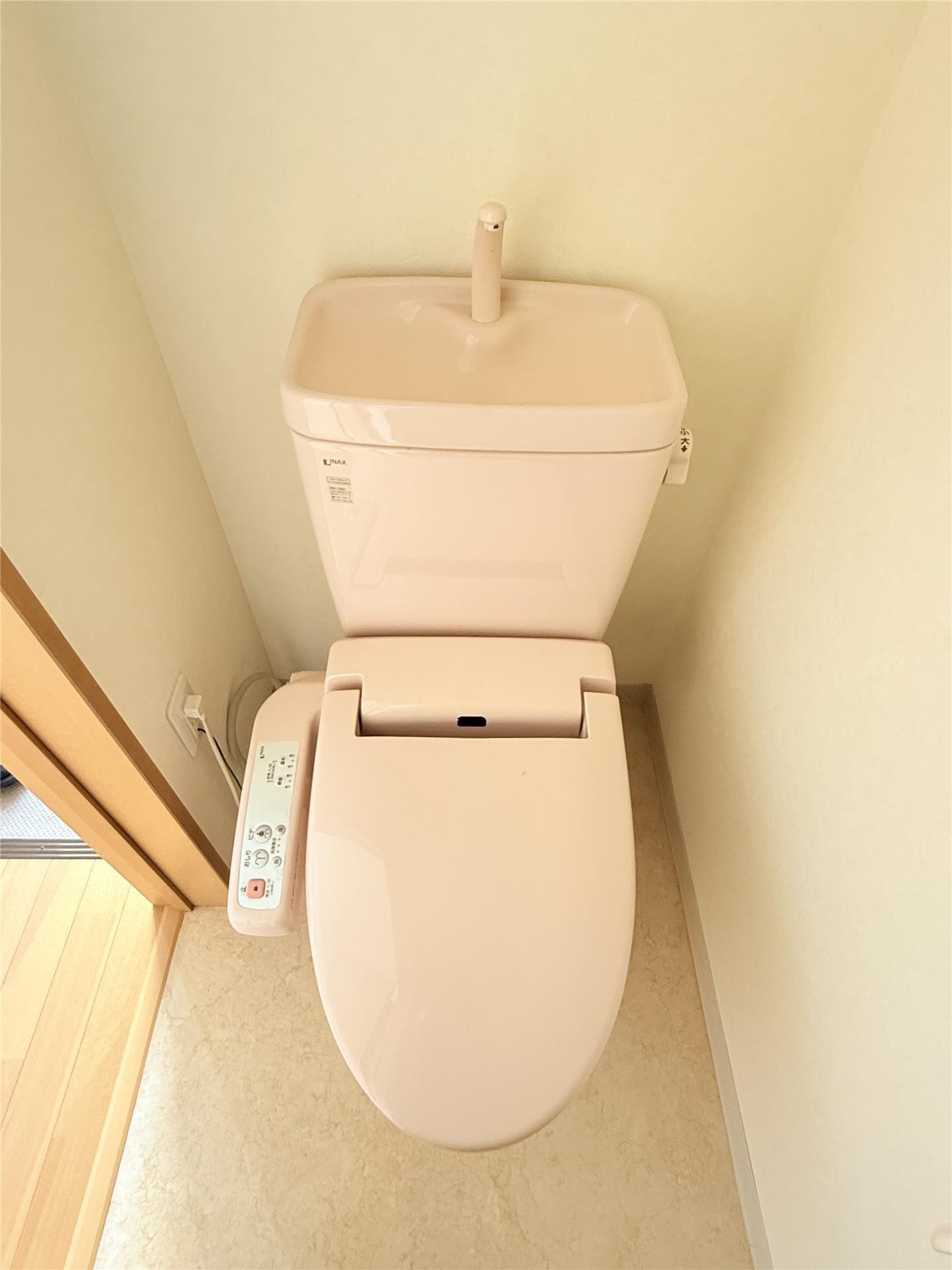 トイレ　※同物件別室同タイプの写真です
