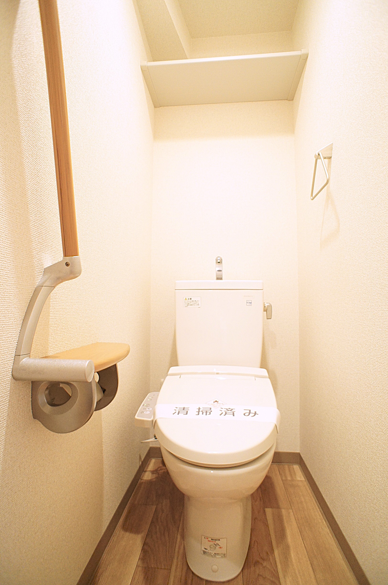 トイレ　完全個室の快適空間！