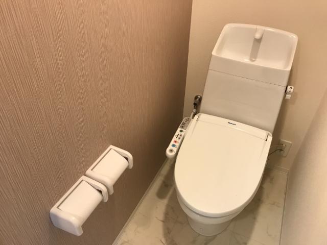 トイレ　シャワー付トイレ
