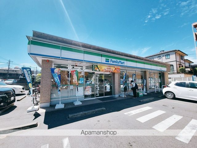 コンビニ　ファミリーマート千葉宮崎店（コンビニ）まで396m