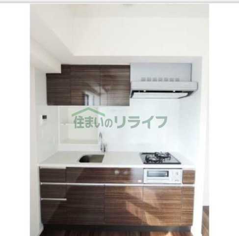 キッチン　写真は同タイプ住戸です。