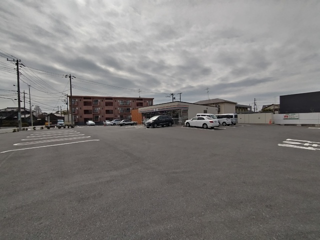 コンビニ　セブンイレブン　伊奈羽貫駅前店（コンビニ）まで70m