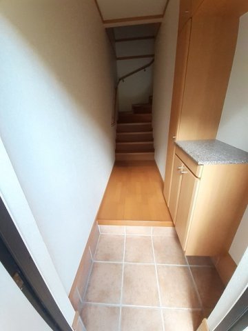 玄関　明るい玄関です