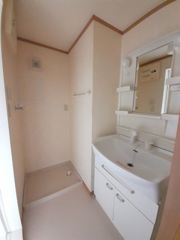 洗面設備　広い洗面スペース