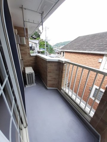 バルコニー　開放的で明るい空間を演出してくれるバルコニーです