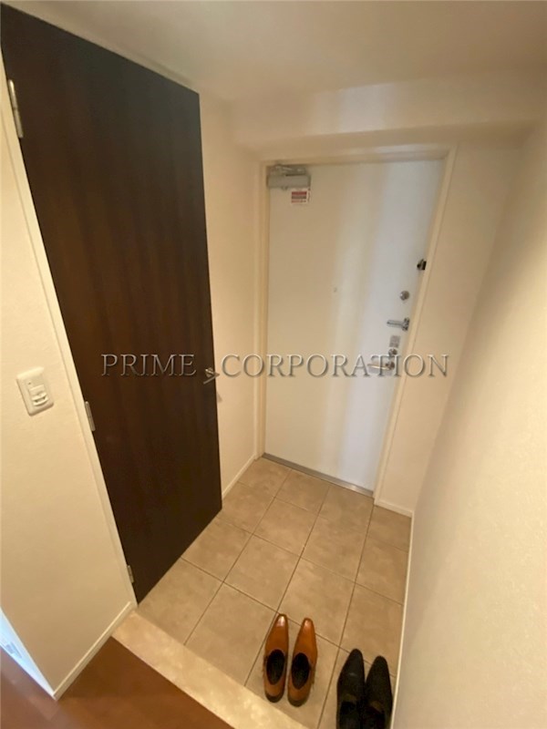 玄関　※参考写真※