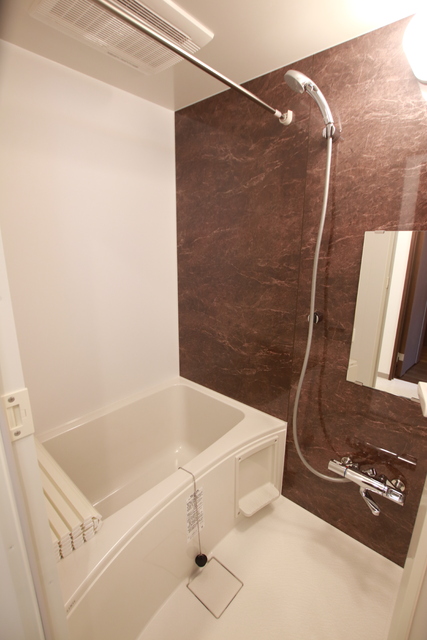 バス・シャワールーム　※別室参照写真