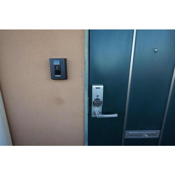 玄関　カードキー