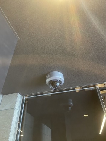 エントランス　防犯カメラTVモニター付オートロック宅配BOXメールBOX管