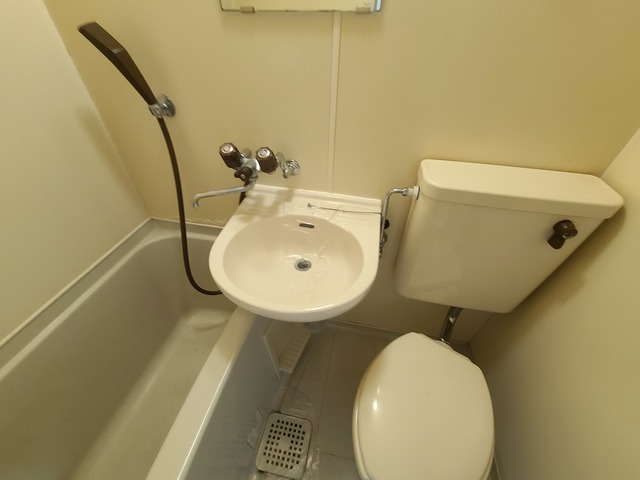 洗面設備　洗面台です